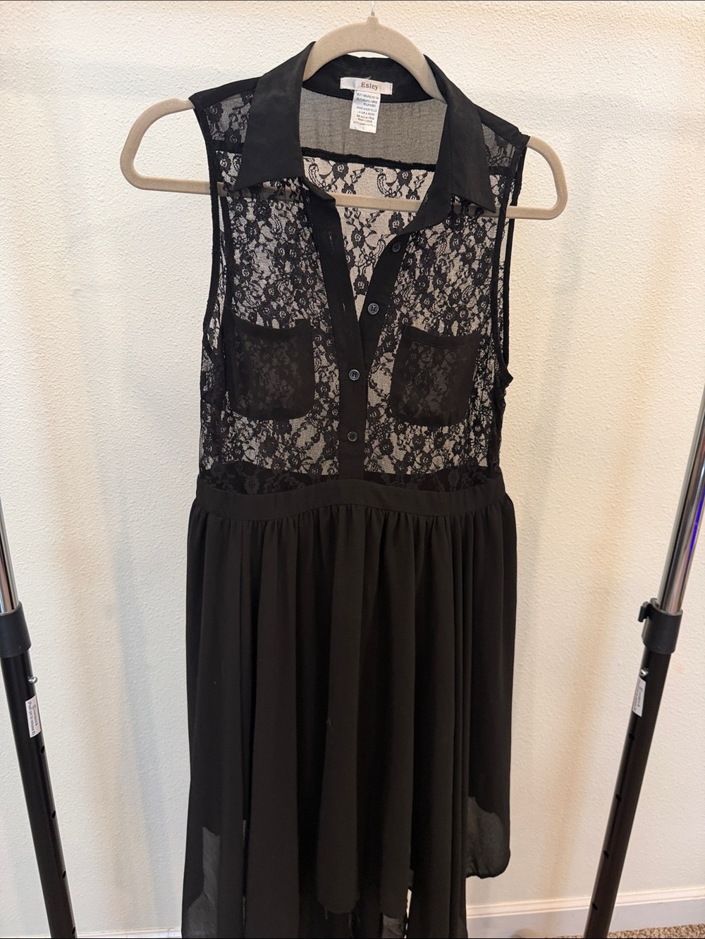 Esley Black Lace Sleeveless Collared Midi Dress